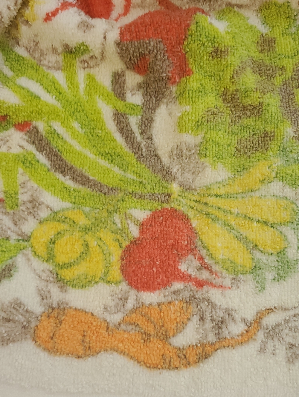 Vintage CANNON 1970's Vegetable Garden Hand Towel